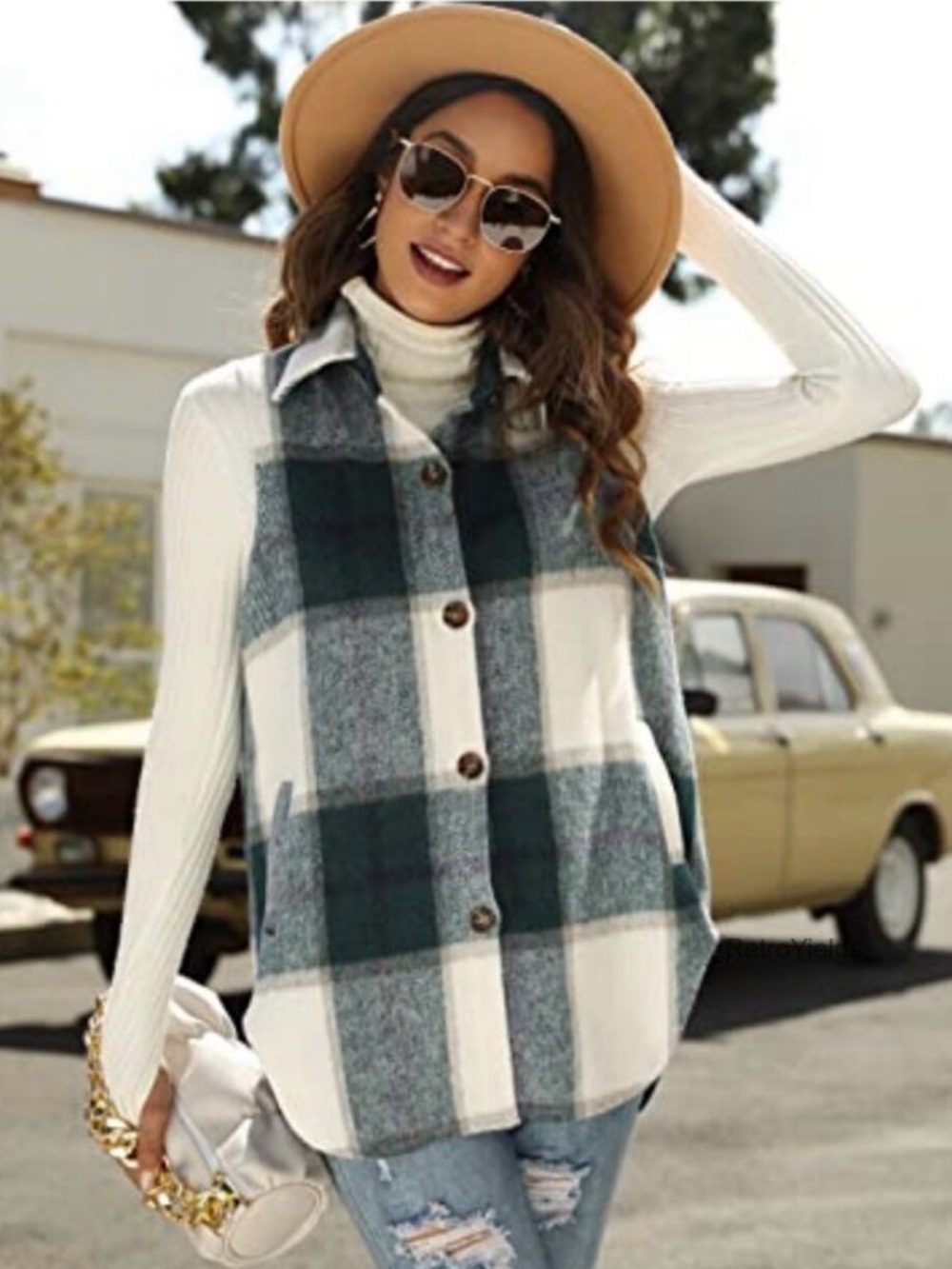 Plaid Button-Front Tunic Vest in White & Green